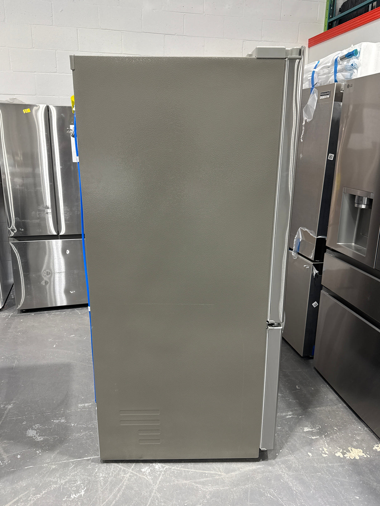 LRFS28XBS - REFRIGERATORS - LG - French 3-Door -   Black Stainless Steel - Open Box