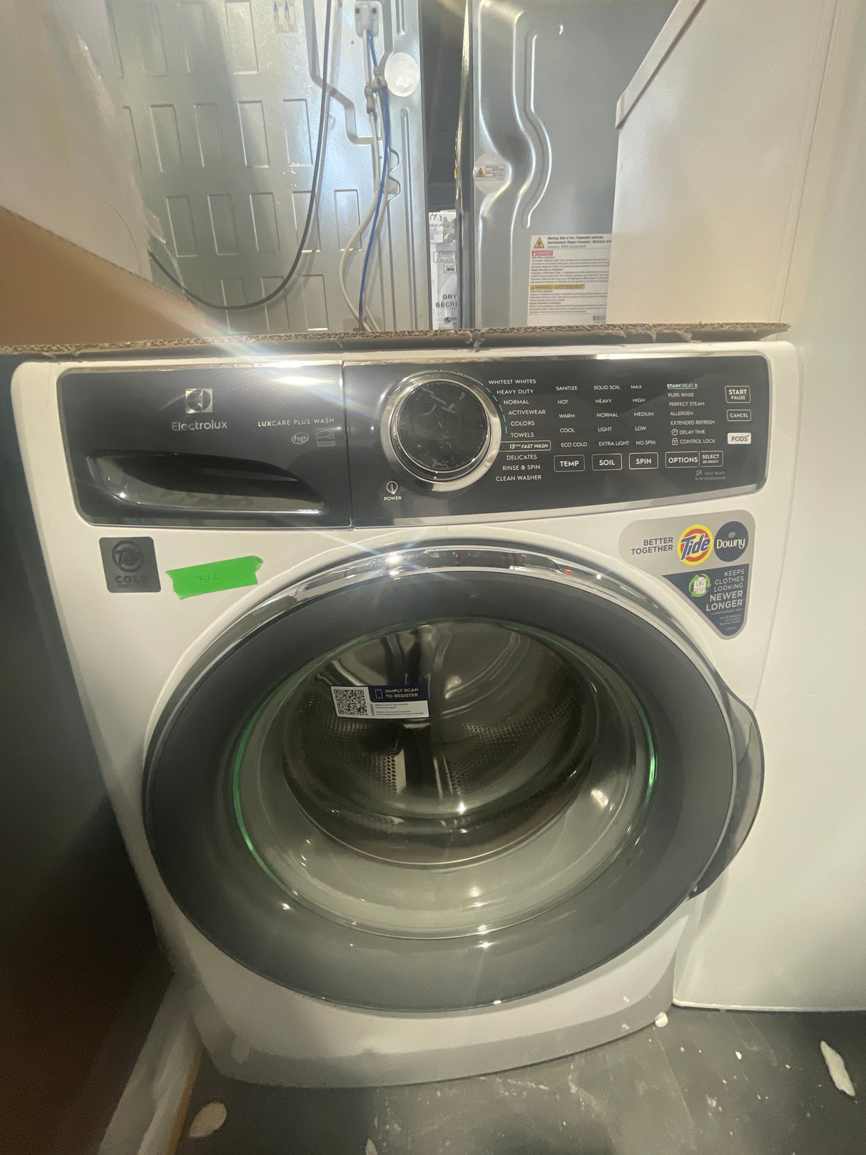 ELFW7537AW - Front Load - Electrolux - White - Open Box