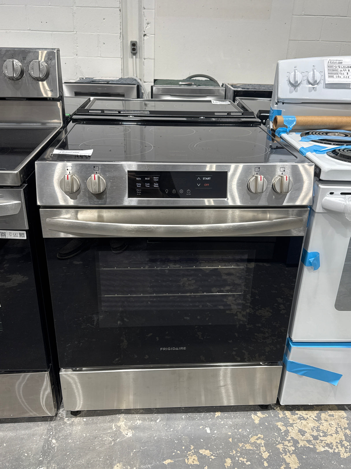 FCFE306CAS - RANGES - Frigidaire - Electric - Stainless Steel - Open Box