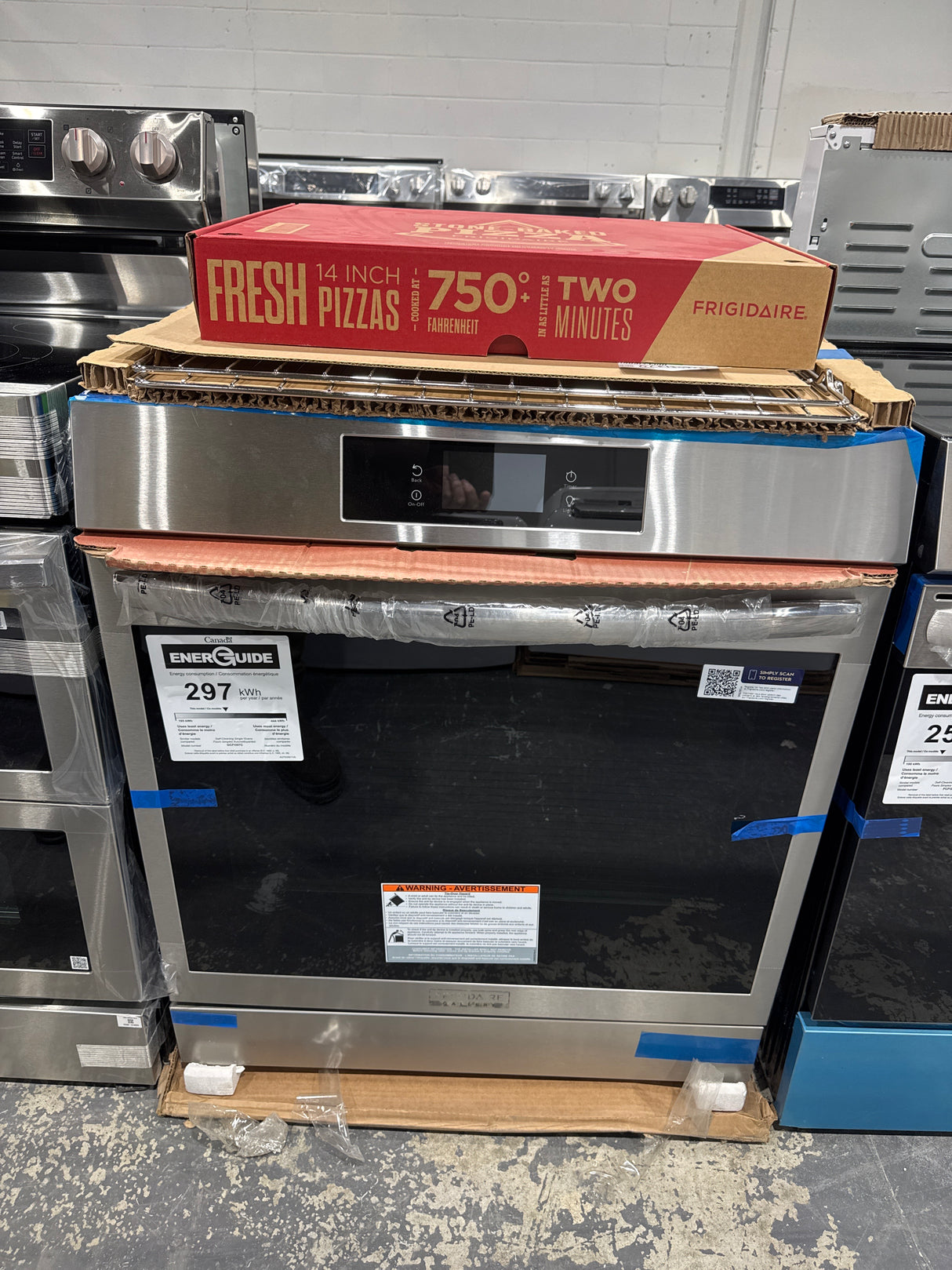 GCFI307CBF - Option pizza cuite sur pierre - Cuisinières - Induction - Frigidaire - Acier inoxydable - Emballage ouvert