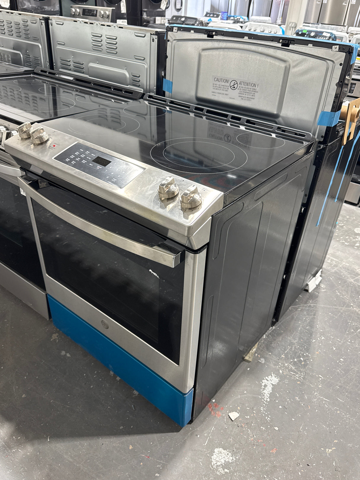 JCS830SVSS - RANGES - GE - Electric - Stainless Steel - Open Box