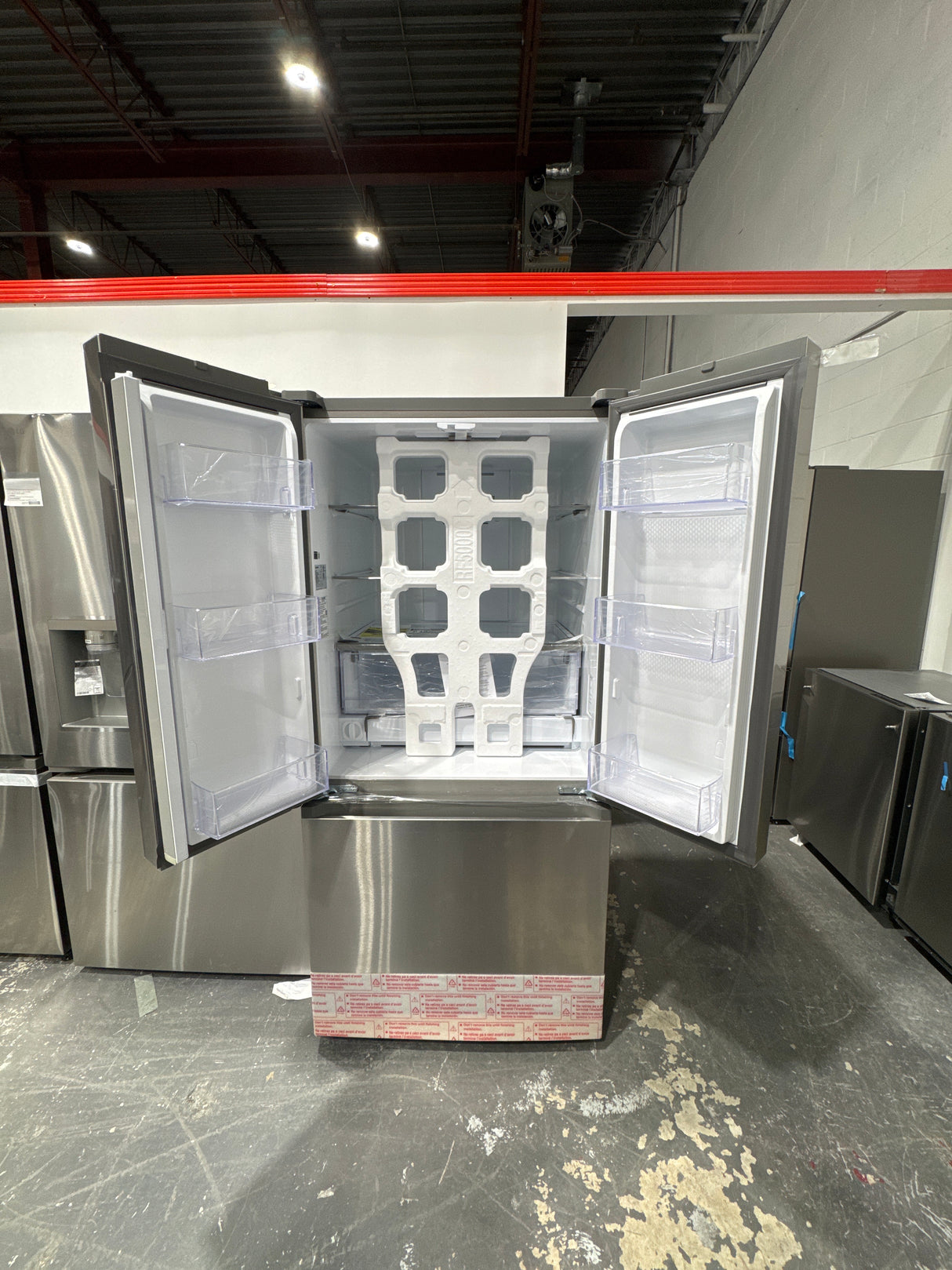 RF25C5151SR - REFRIGERATORS - Samsung - 33 - French 3-Door - Stainless Steel - Open Box