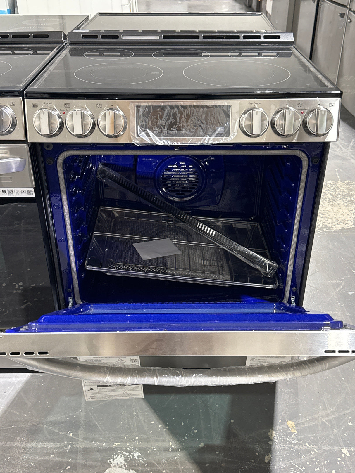 LSEL6333F - Cuisinières électriques – LG – Acier inoxydable – Boîte ouverte