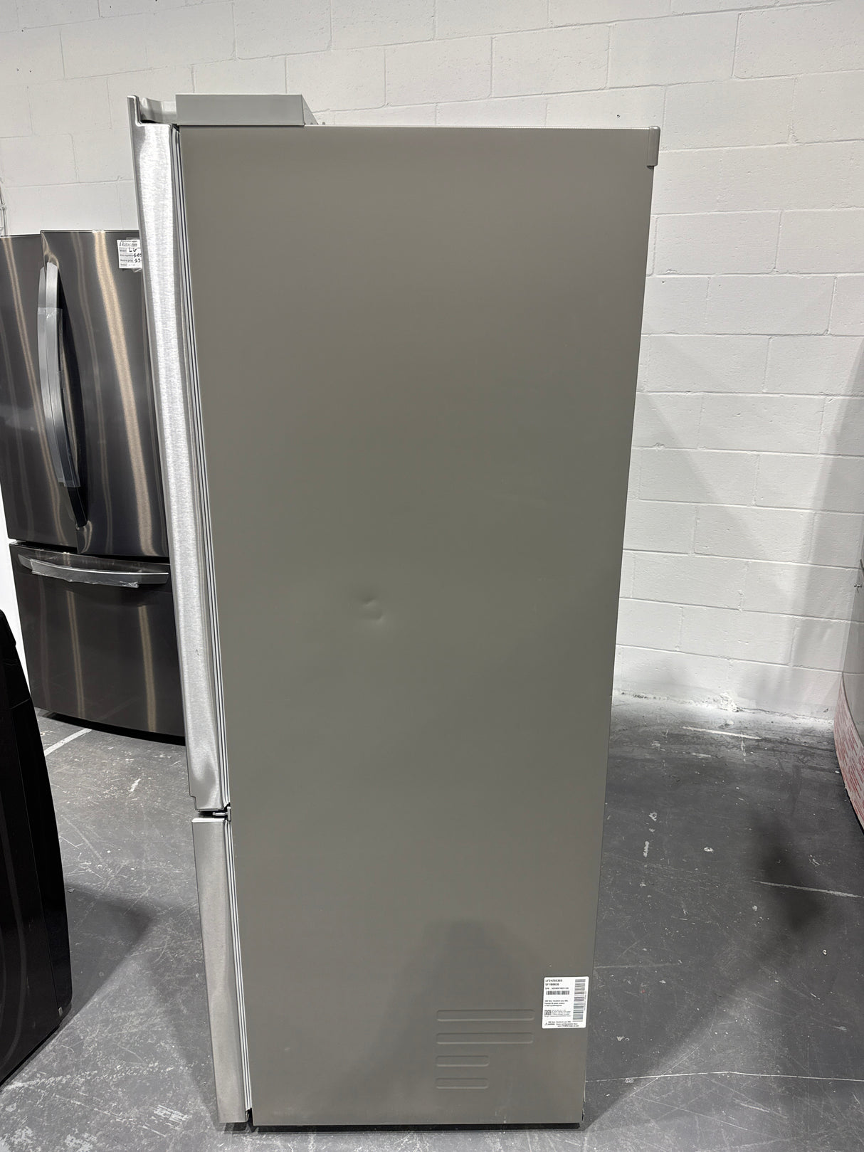 LF24Z6530S - 36" - REFRIGERATORS - LG - French 3-Door - Stainless Steel - Open Box