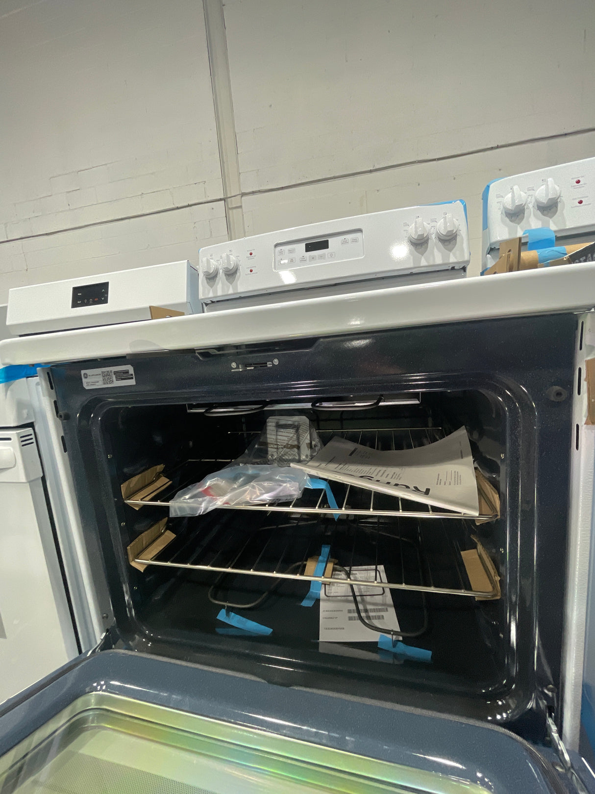 JCB630DKWW - Electric Range - GE - Stainless Steel - Open box