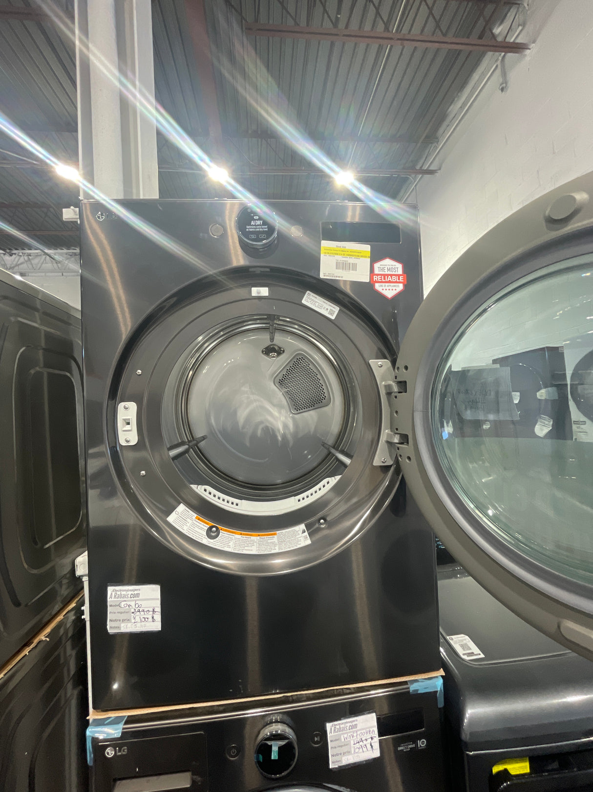 DLEX6700B/WM6700HBA - Ensemble laveuse/sécheuse - Chargement frontal - LG - Acier noir - Emballage ouvert