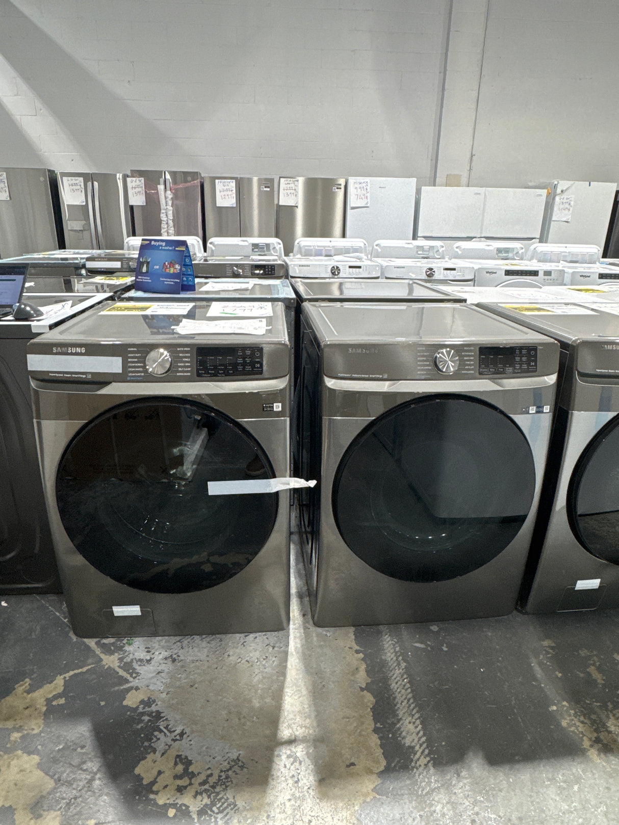 WF45B6300AP, DVE45B6305P - Ensembles laveuse/sécheuse - Chargement frontal - Samsung - Emballage ouvert