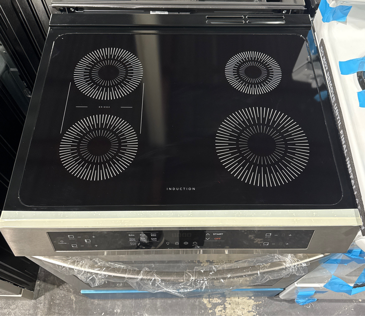 FCFI308CASC - Cuisinières à induction – Frigidaire – Acier inoxydable – Boîte ouverte