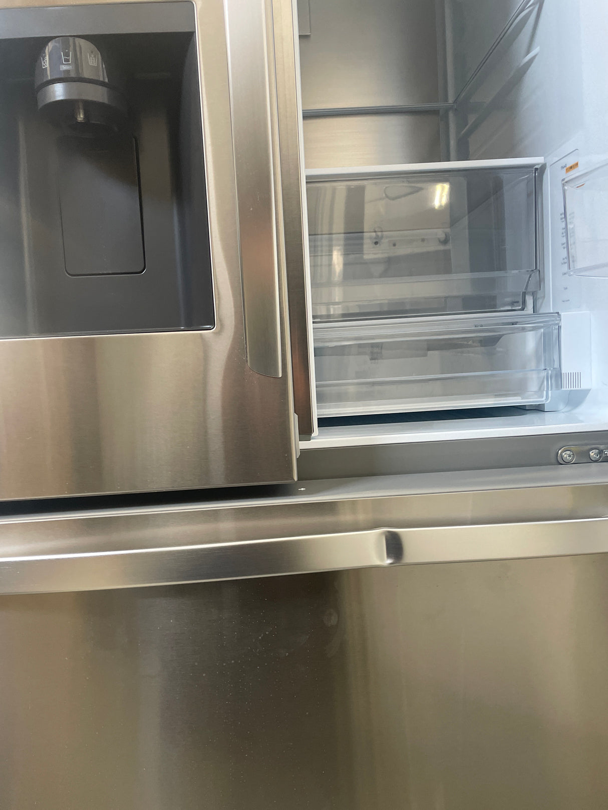 LRFXS3106S - 36 - RÉFRIGÉRATEURS - LG - Modèle français 3 portes - Inox - Emballage ouvert