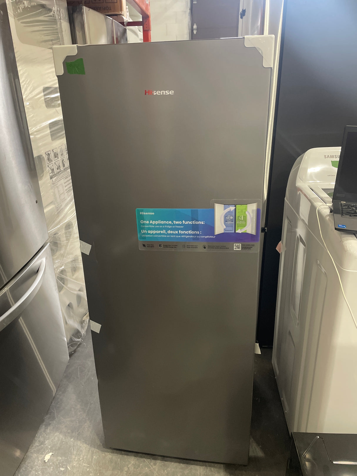 FV06C7ASE - CONGÉLATEURS - Hisense - Réfrigérateur ou congélateur vertical convertible - Acier inoxydable - Nouveau