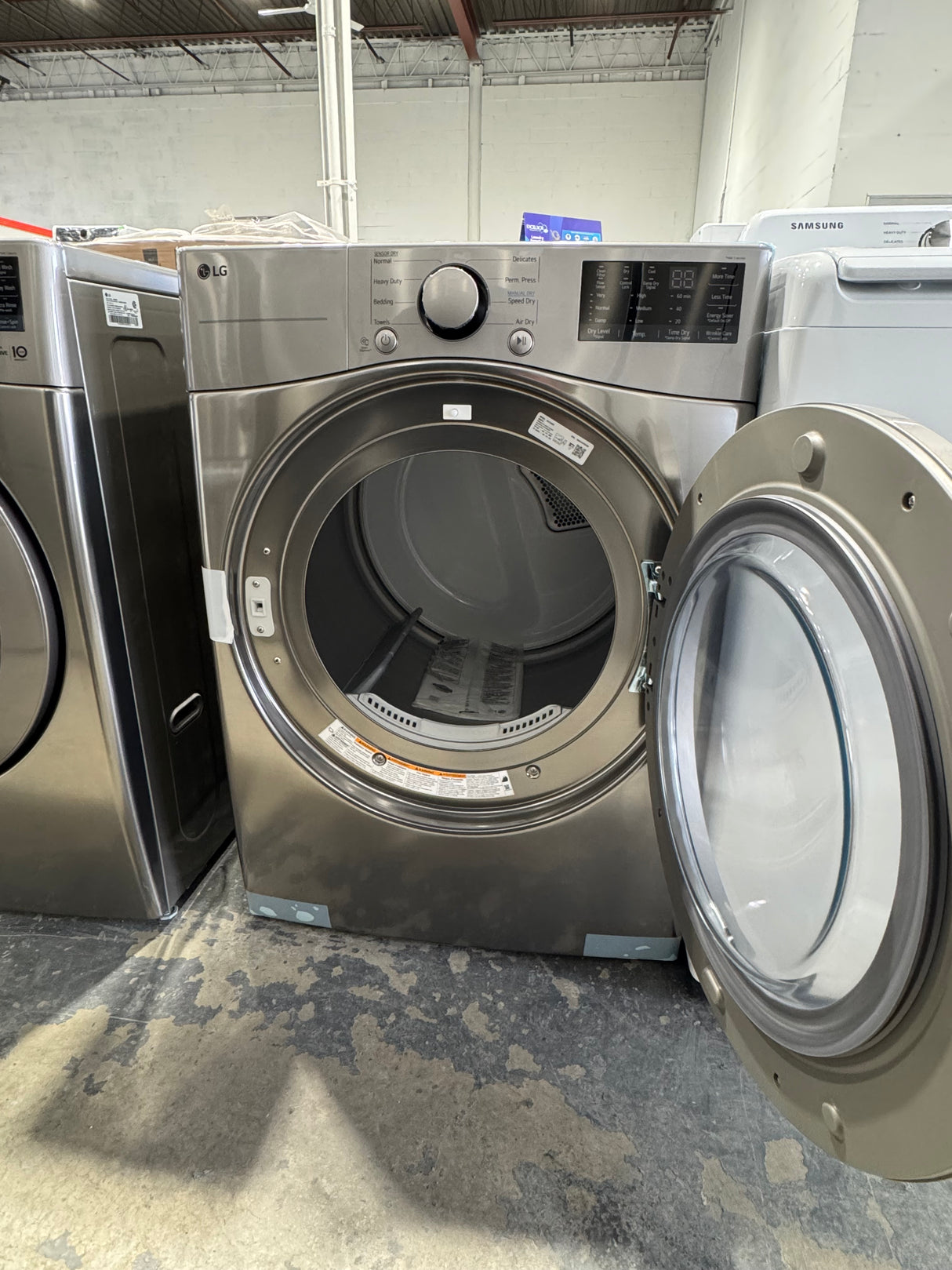 WM3400CV / DLE3400V - Ensembles laveuse-sécheuse - Chargement frontal - LG - Acier graphite - Boîte ouverte