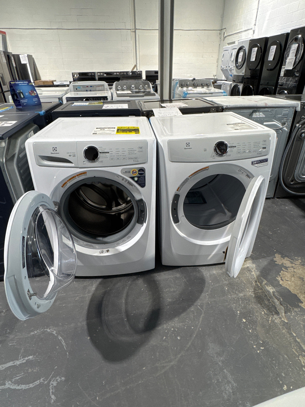 ELFW7337AW , ELFE733CAW  – Ensemble Laveuse/Sécheuse - Electrolux – Boite ouverte