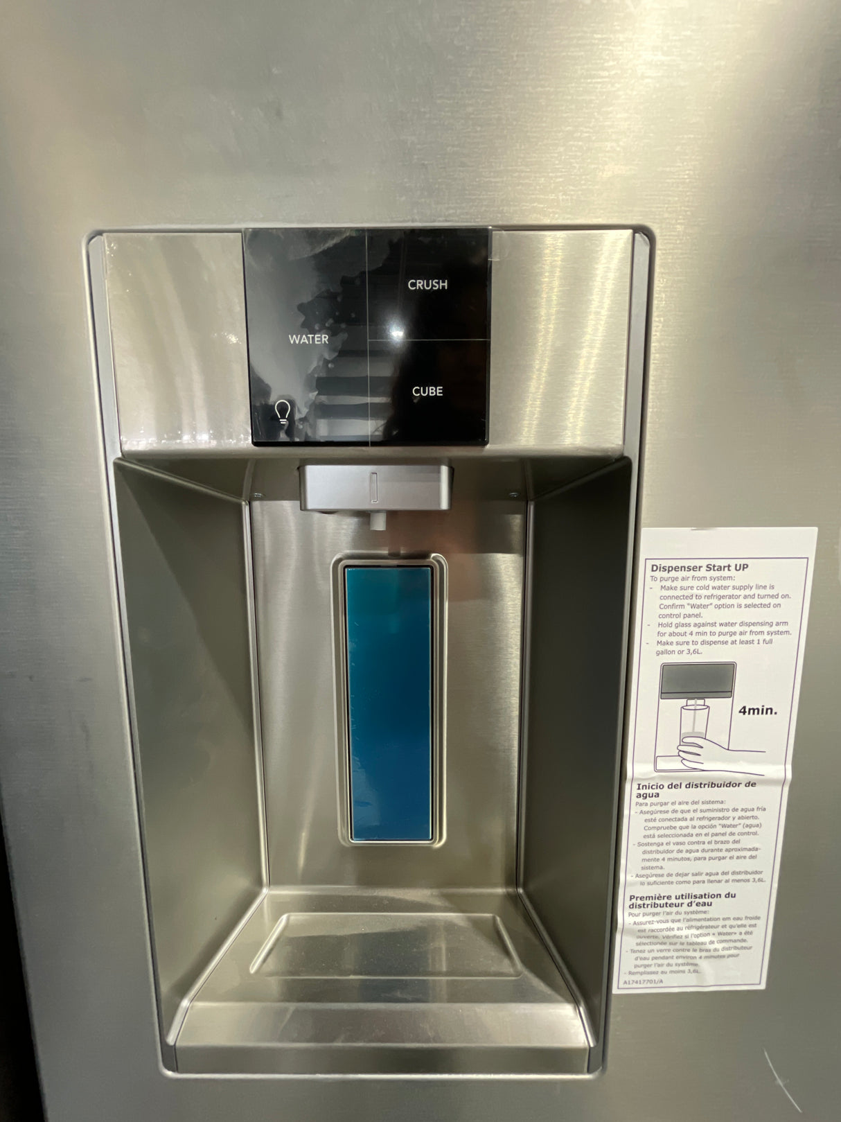 PRF52883AF - Réfrigérateurs - Frigidaire - 3 portes françaises - Acier inoxydable - Boîte ouverte