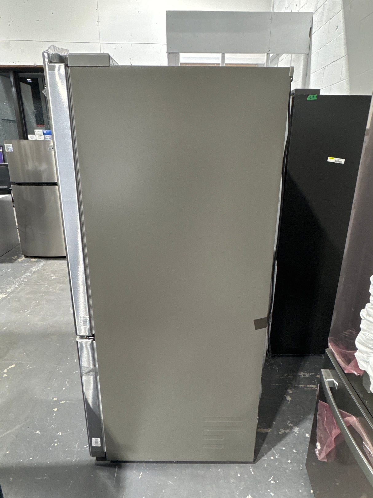 LCFS22EXS - REFRIGERATORS - LG - French 3-Door - Stainless Steel - New