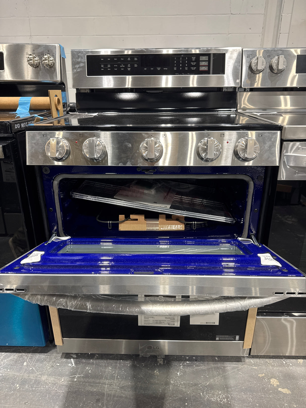 LDEL7324SE - Electric Range - LG - Stainless Steel - Open Box