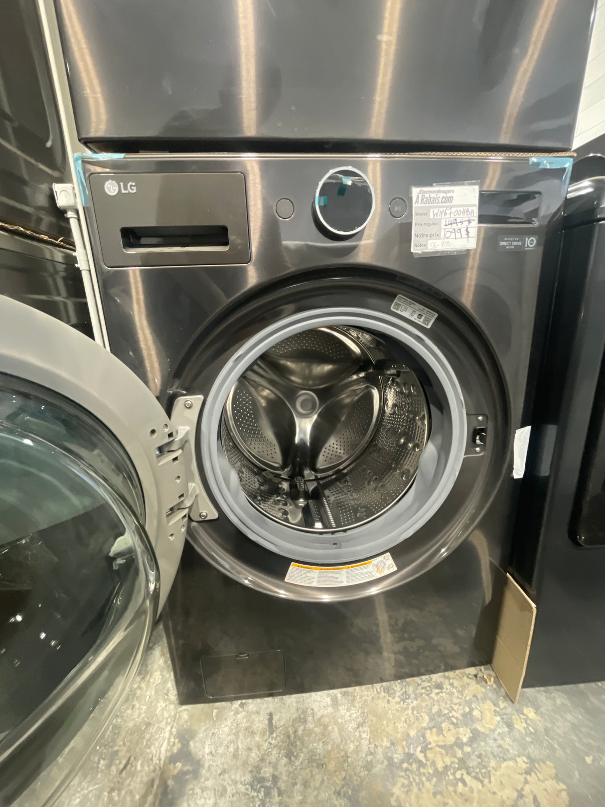 DLEX6700B/WM6700HBA - Ensemble laveuse/sécheuse - Chargement frontal - LG - Acier noir - Emballage ouvert