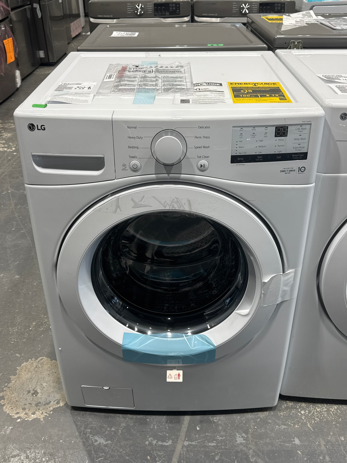 WM3400CW - WASHERS - Front Load - LG - Open Box