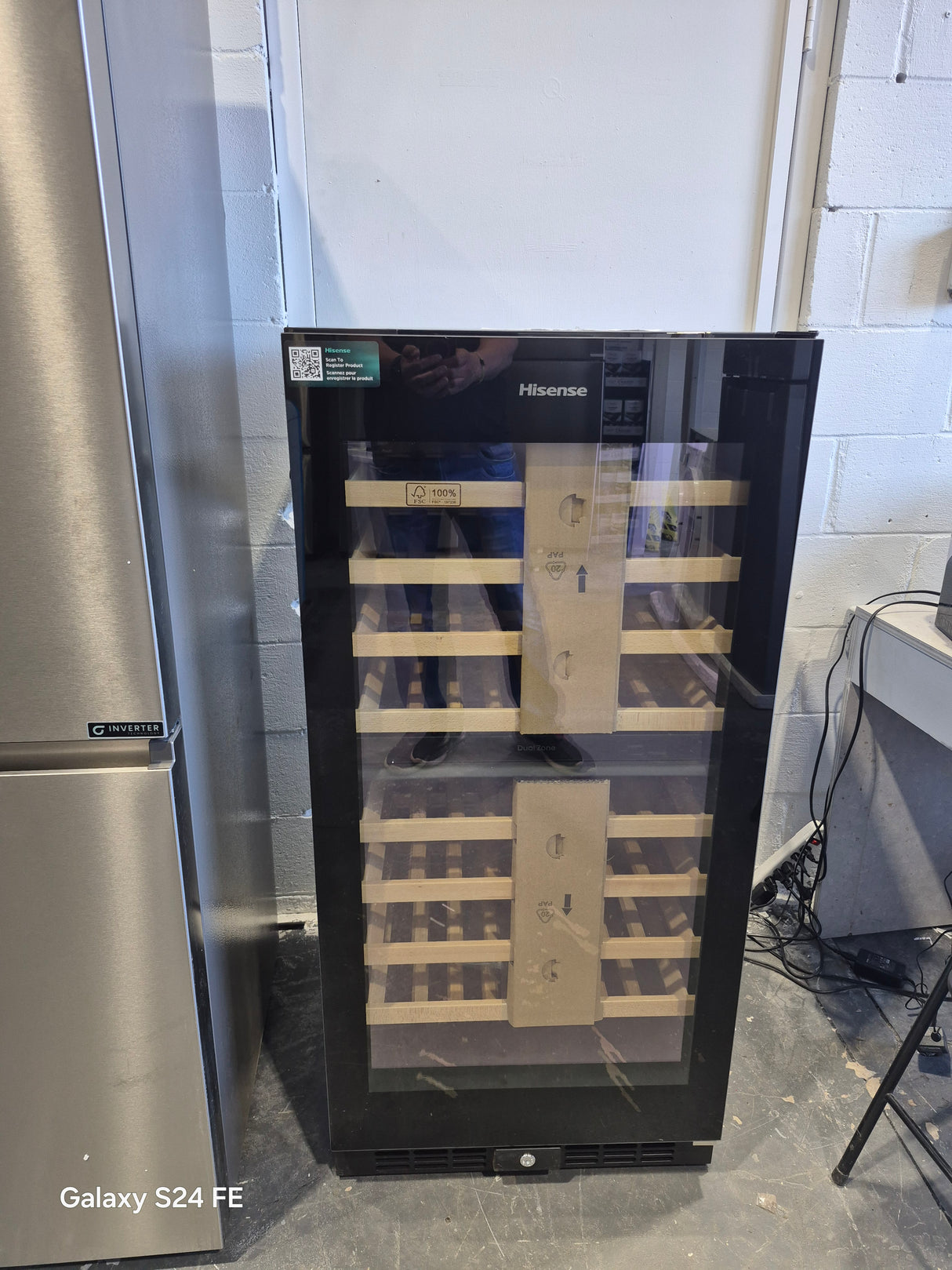 HWD076N3ASD - Wine cooler - Hisense - Black Stainless Steel - Open box