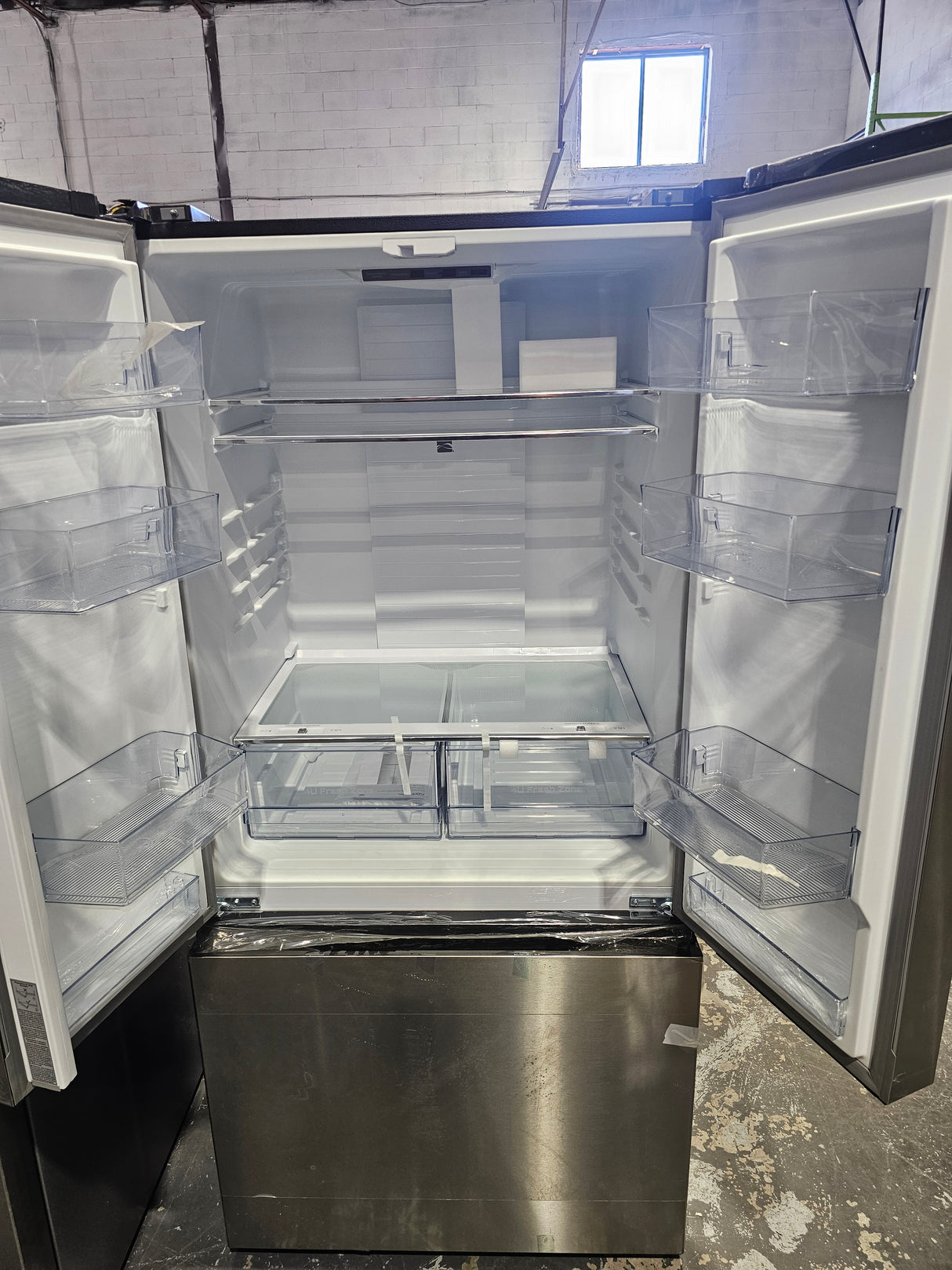 KKFDR32.3X – REFRIGERATORS – Kenmore – French Door – Counter Depth – Stainless Steel – Open Box