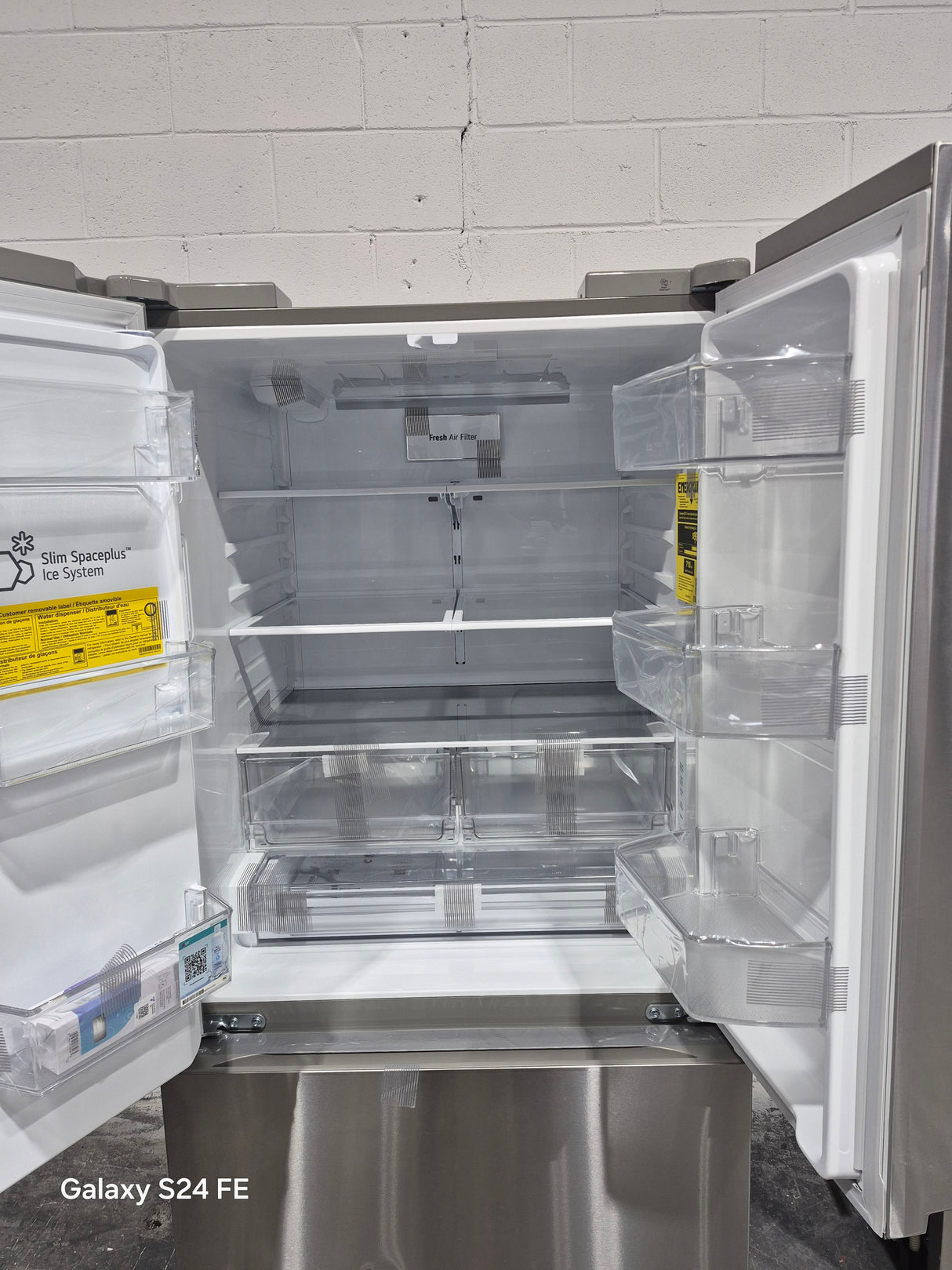 LF25S6330S - REFRIGERATORS - LG - French 3-Door - Stainless Steel - Open Box
