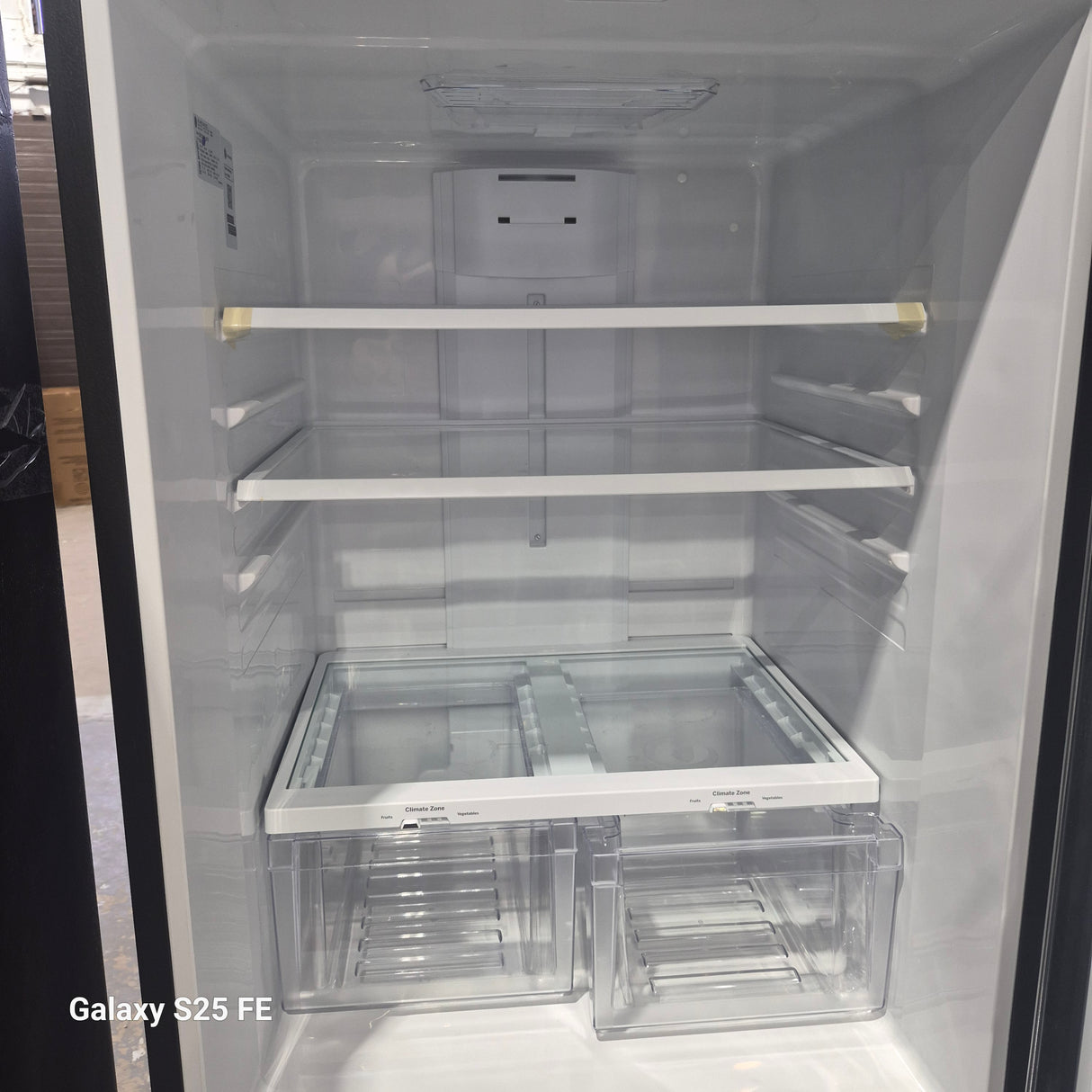 GDE21DYRKFS - REFRIGERATORS - GE - Bottom Freezer - Stainless Steel - Open Box