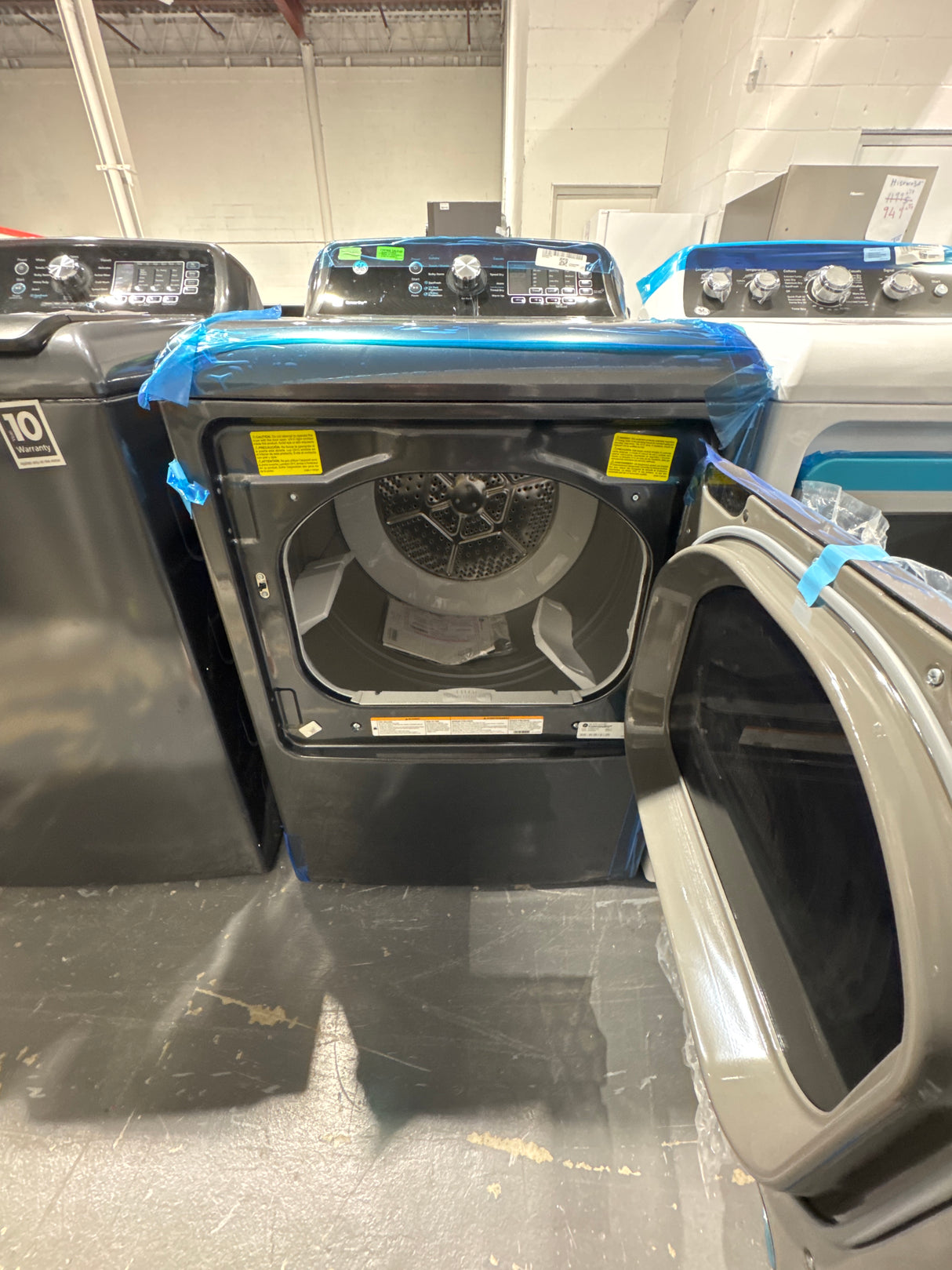 GTW690BMTDG, GTD69EBPTDG - Ensembles laveuse-sécheuse - Chargement par le haut - GE - Boîte ouverte