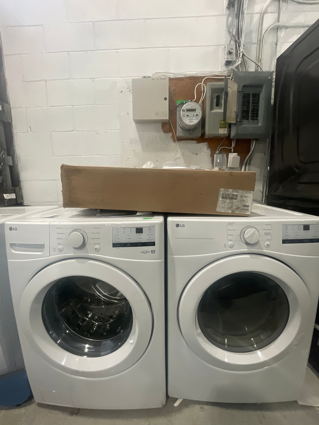 ,WM3400CW DLE3400W- Washer/Dryer Sets - Front Load - LG - Open Box