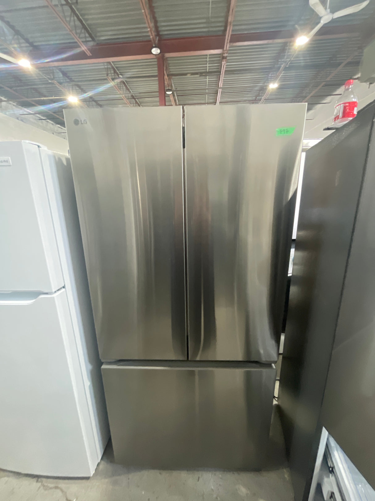 LF21C6200S - Réfrigérateurs - LG - 3 portes françaises - Profondeur de comptoir - Acier inoxydable - Boîte ouverte