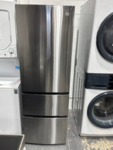 GLE12HSPSS  - REFRIGERATORS - GE - Bottom Freezer - Stainless Steel - Open Box