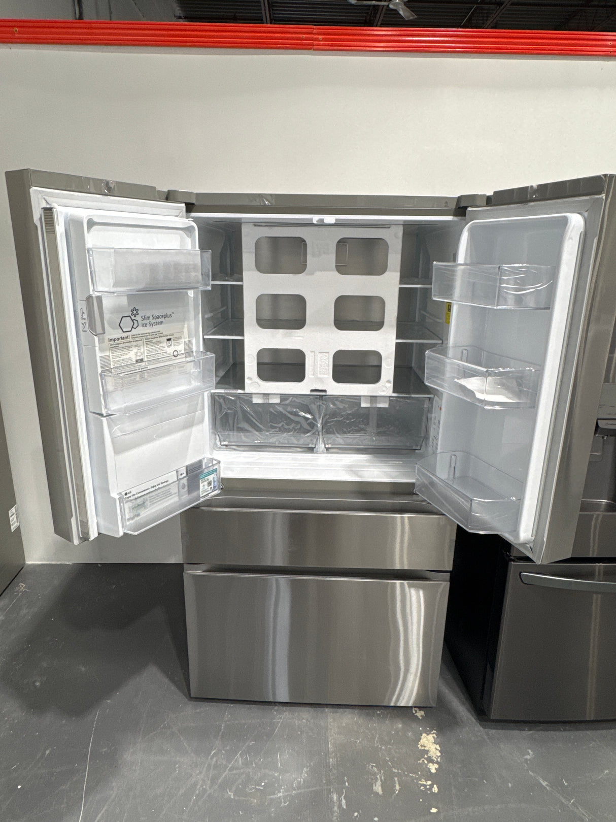 LF29S8330S - REFRIGERATORS - LG - French 3-Door - Stainless Steel - Open Box