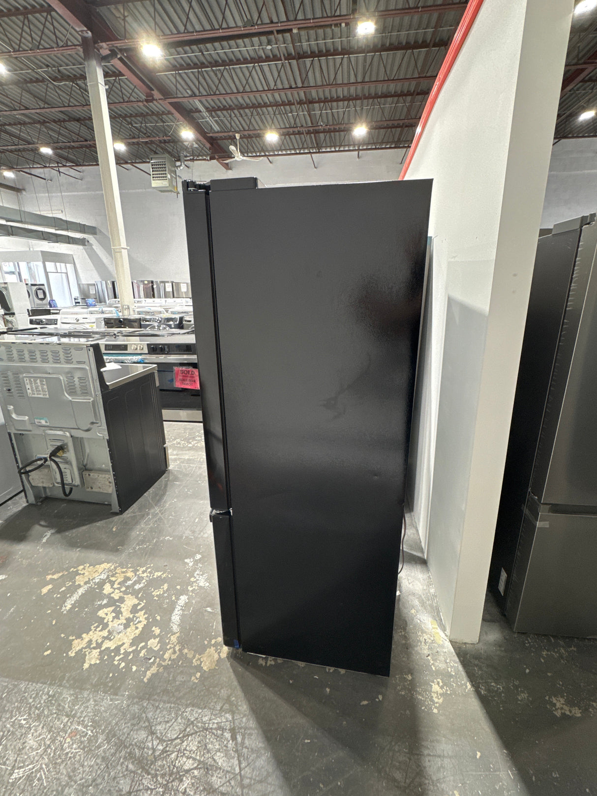 GWE19JGLBB - REFRIGERATORS - GE  - French 3-Door - Black  - Open Box