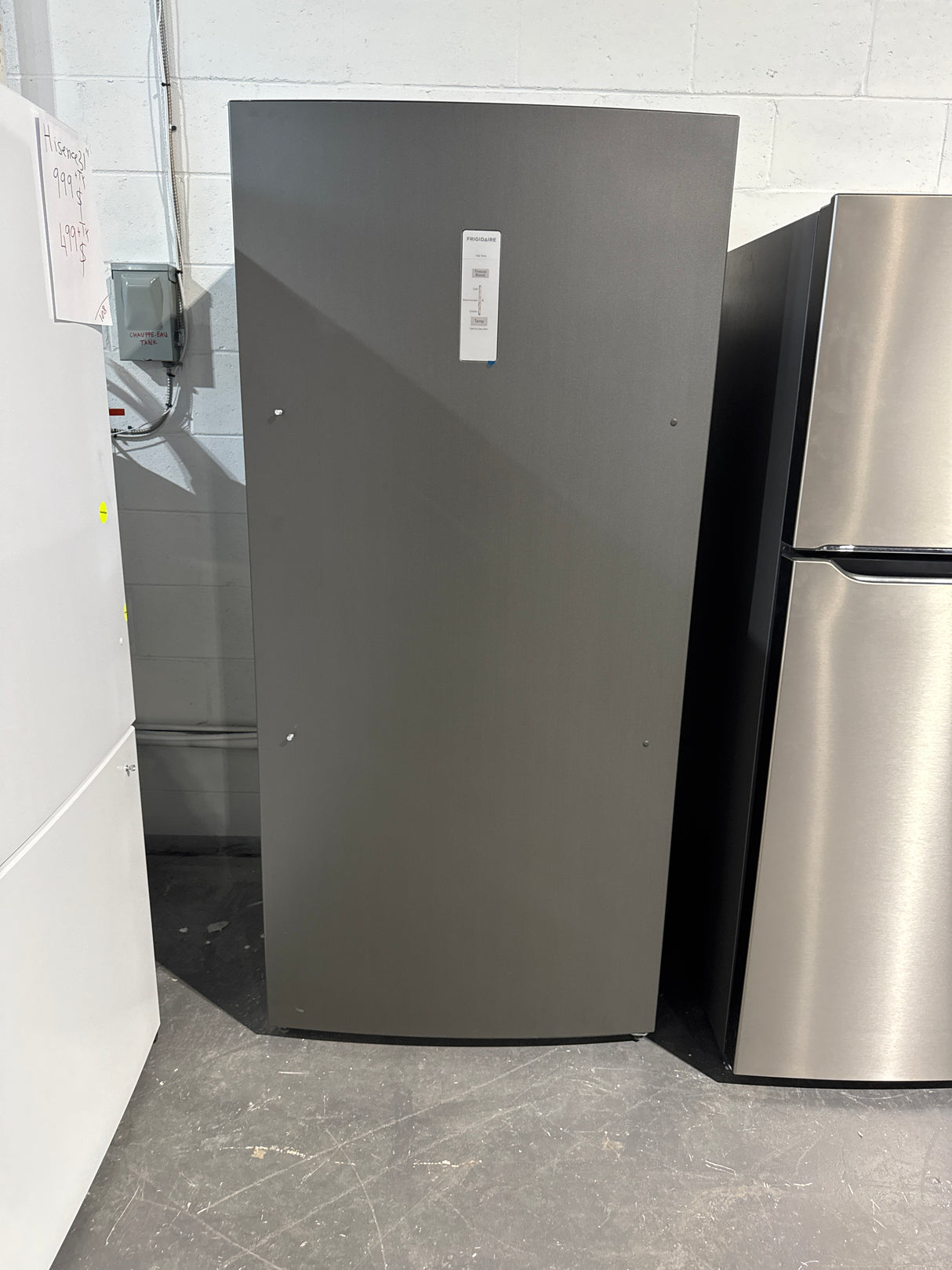 FFUE2024AN - REFRIGERATORS  - Frigidaire - Freezers - Carbon - Open Box