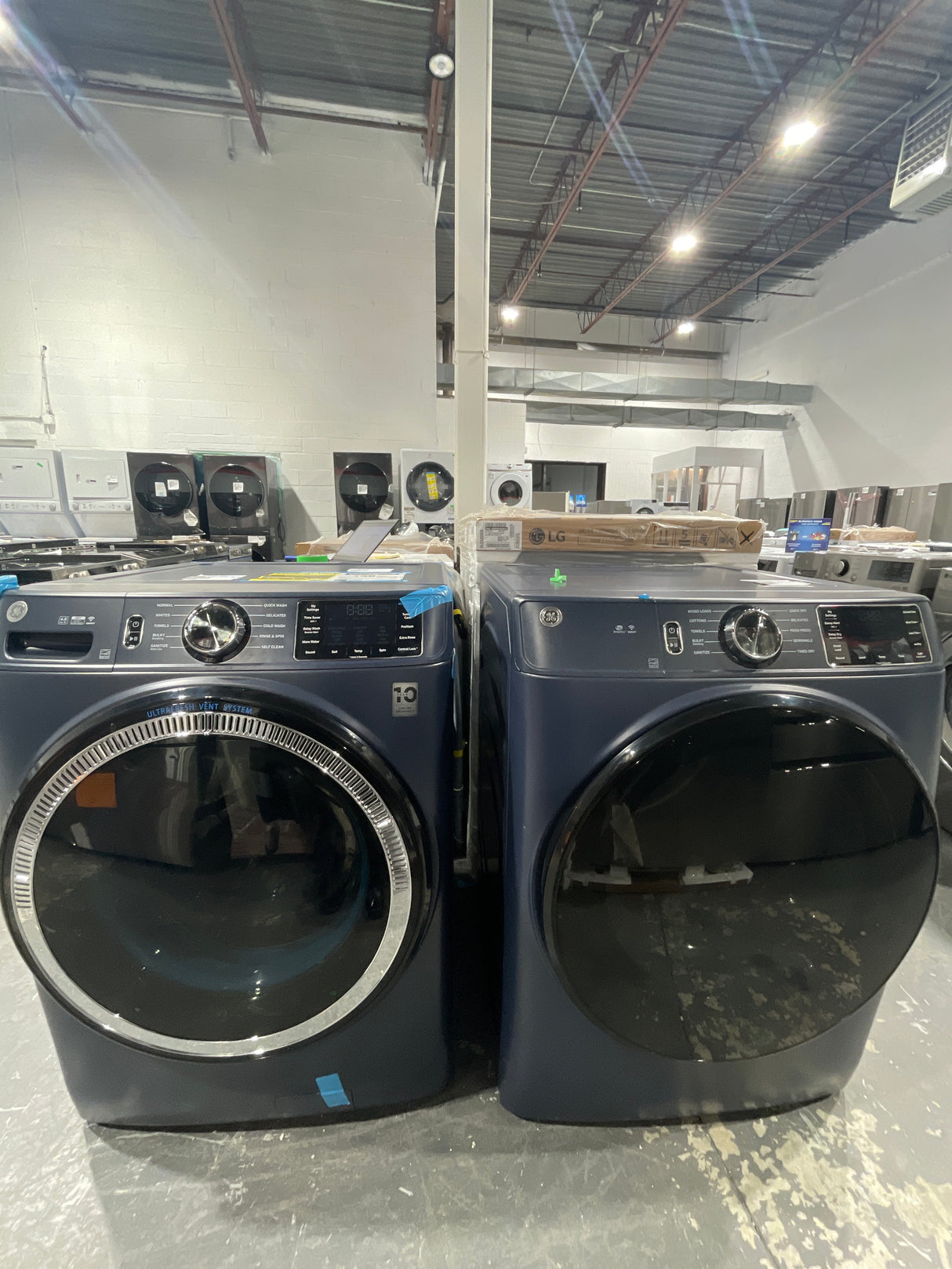 GFW550SPRRS/GFD55ESMRRS - Ensemble laveuse/sécheuse - GE - Bleu saphir - Emballage ouvert