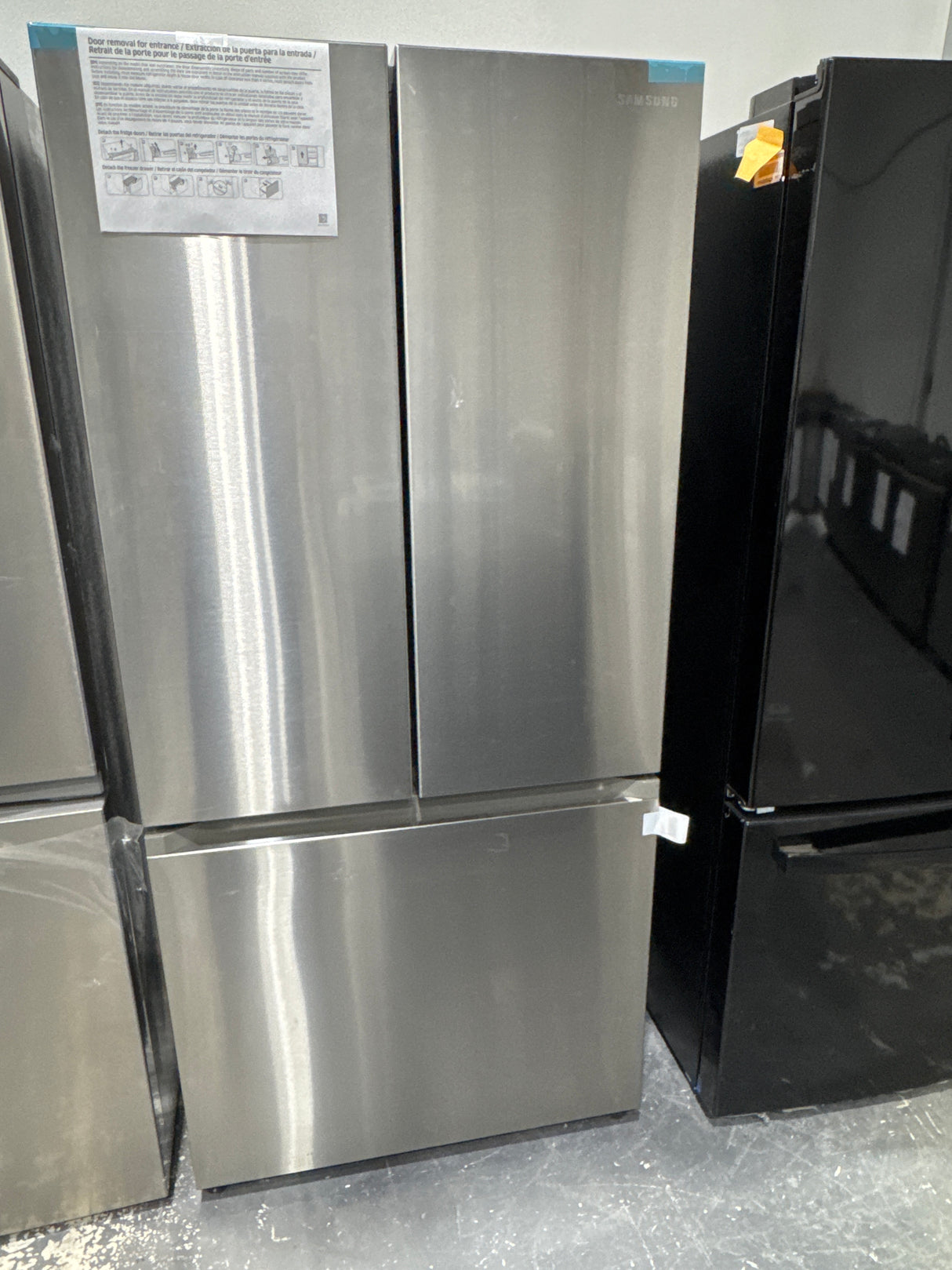 RF18A5101SR -  REFRIGERATORS - Samsung  - French 3-Door - Counter Depth - Stainless Steel - Open Box