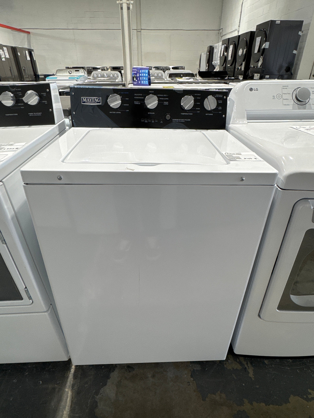 YMEDP586GW0, MVWP585GW0 - Washer/Dryer Sets - Top load - Maytag   -  Commercial-grade  - Open box