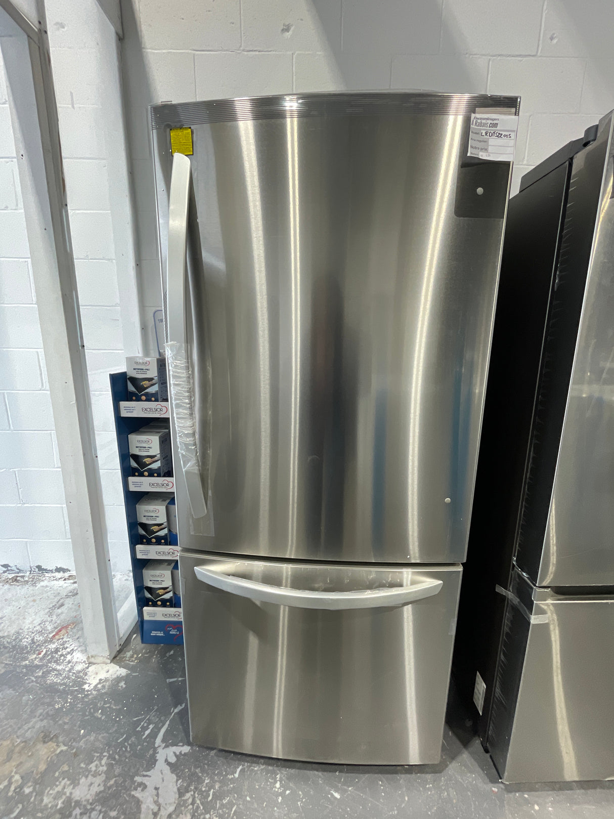 LRDNS2200S - REFRIGERATORS - LG - Stainless Steel - Open Box