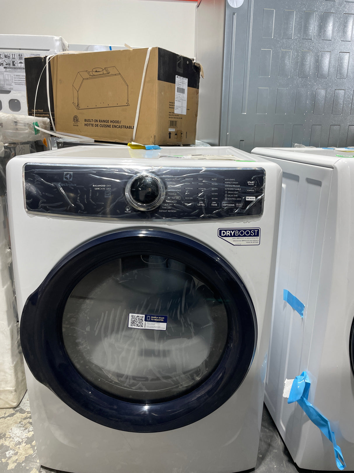 ELFE762CBW - DRYERS - Front Load - Electrolux - White - Open Box