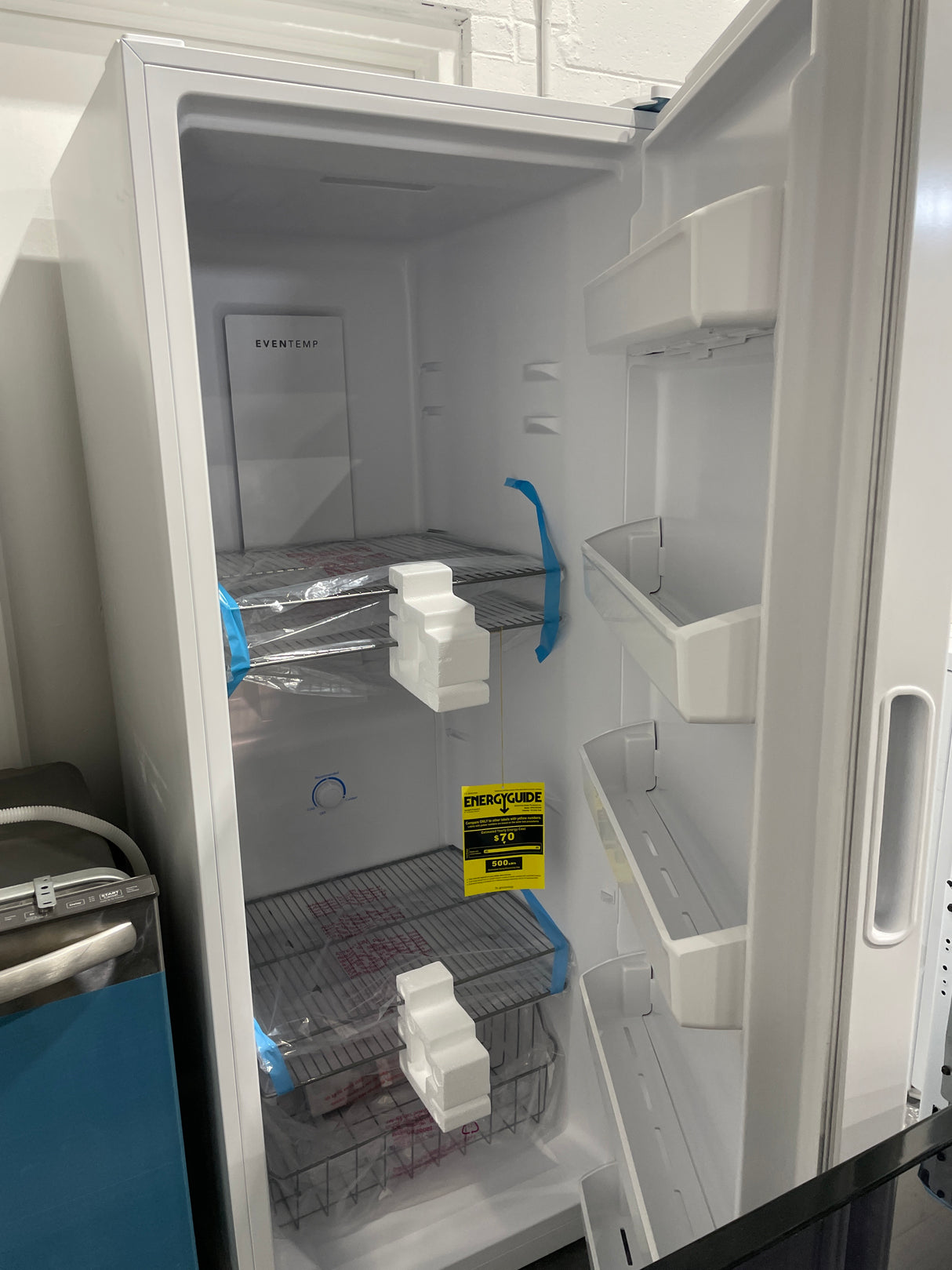 FFFU18F2VW – Frigidaire - Upright Freezer – Frost-Free – White