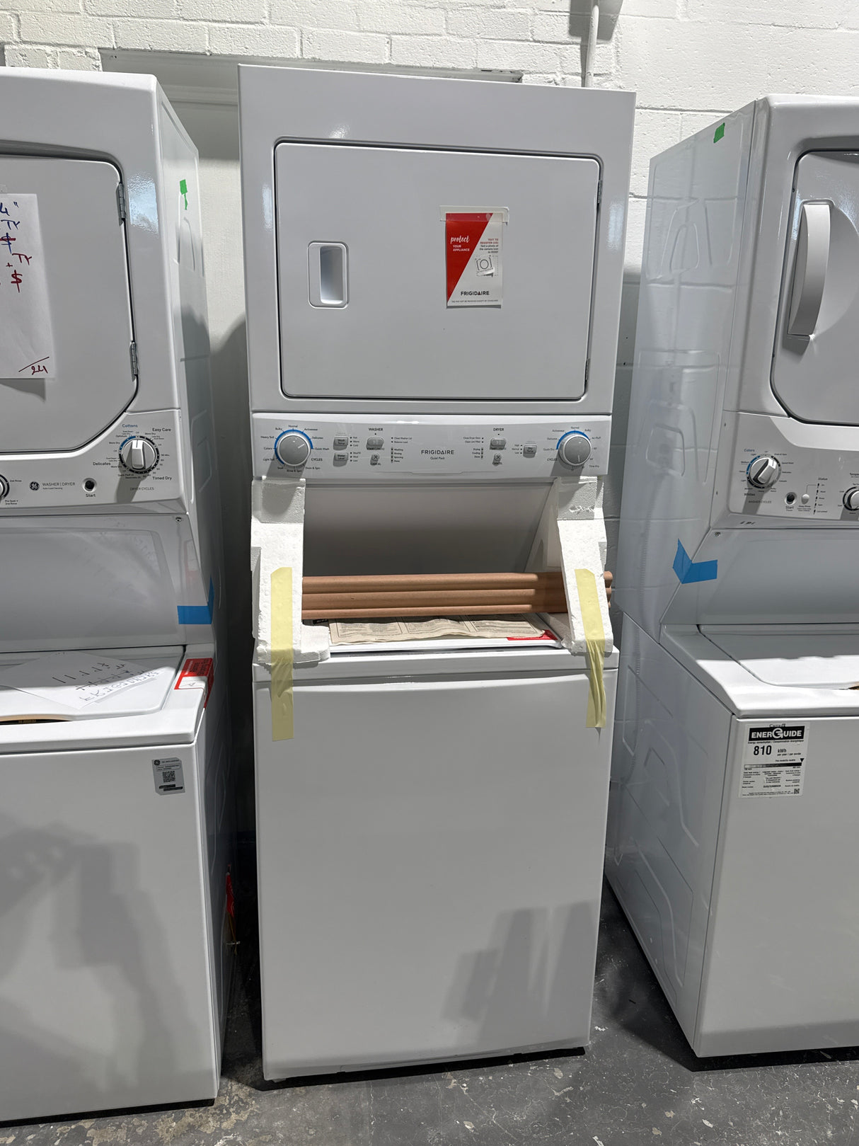 FLCE752CAW4 - Laveuses Sécheuses Superposées - Frigidaire - Boite Ouverte