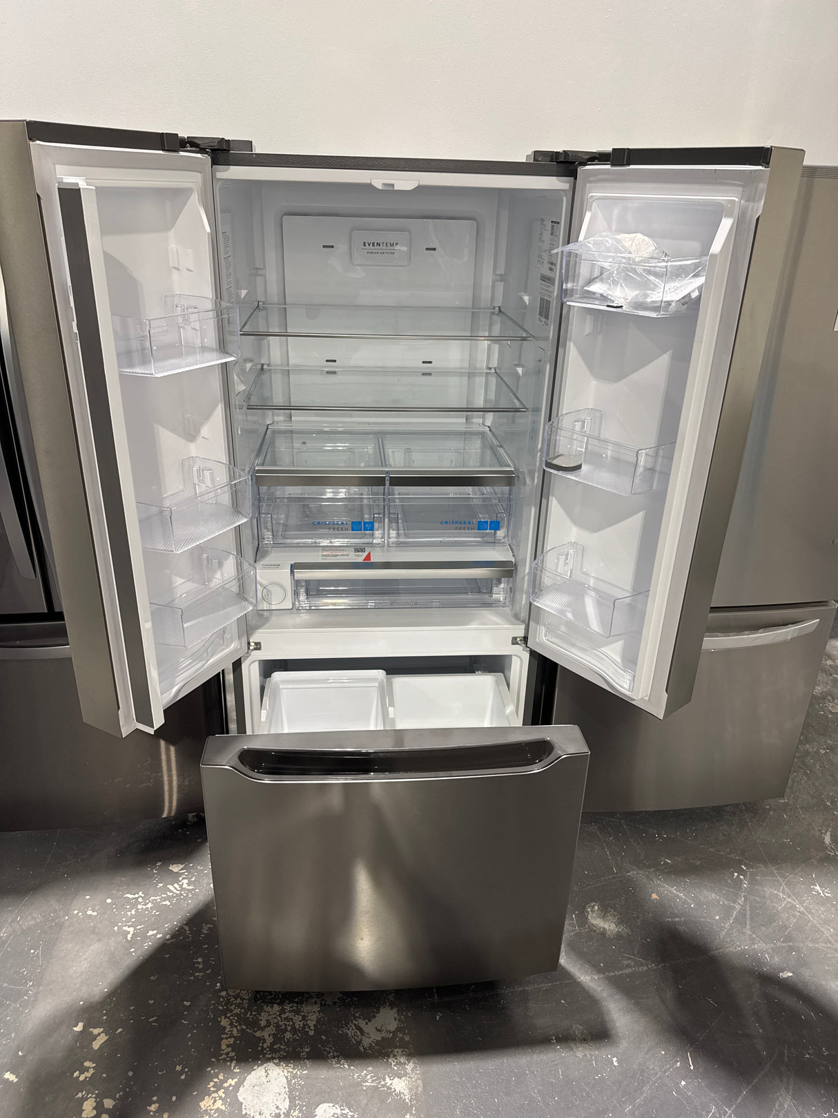 GRFN2023AF - REFRIGERATORS - Frigidaire - French 3-Door - Stainless Steel - Open Box
