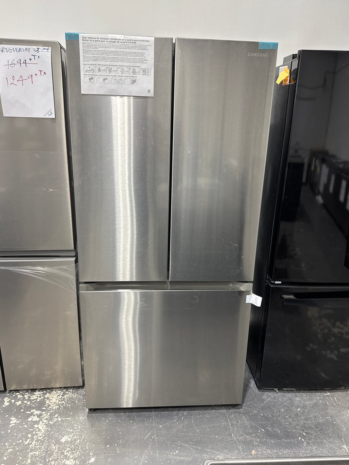 RF18A5101SR -  REFRIGERATORS - Samsung  - French 3-Door - Counter Depth - Stainless Steel - Open Box