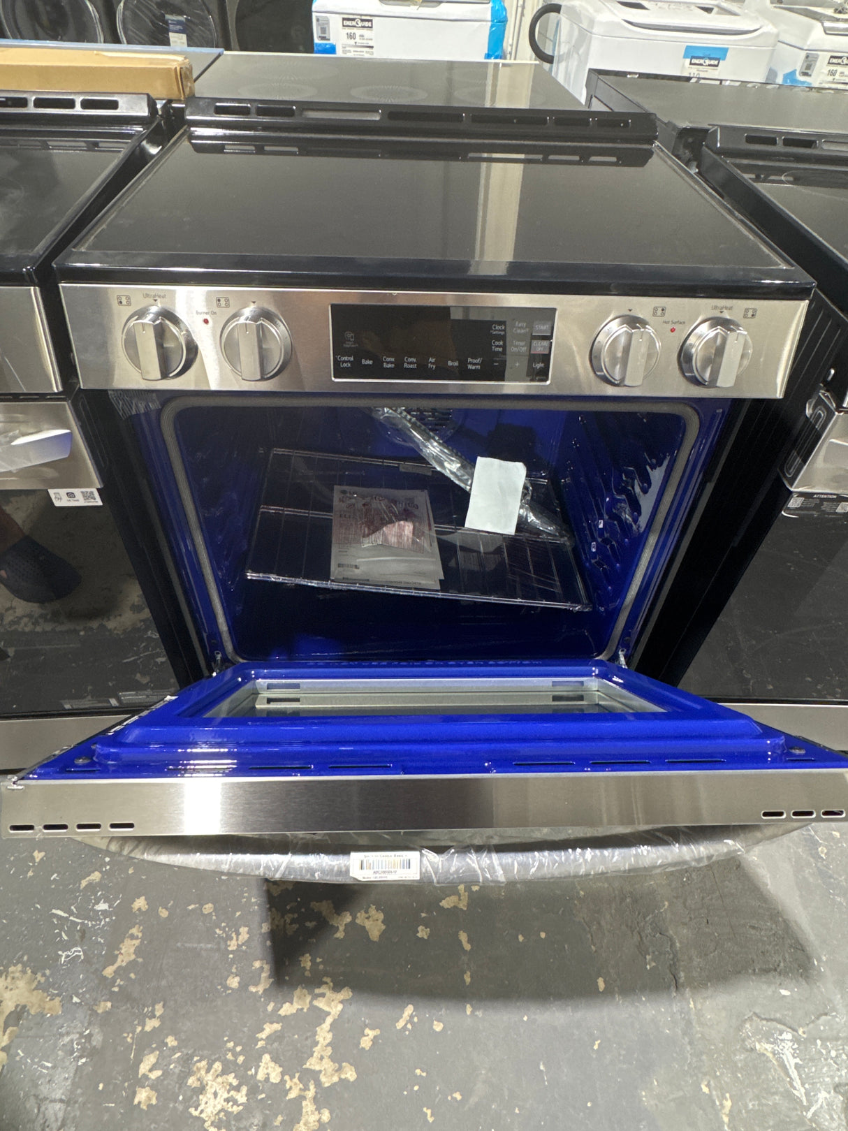 GCFI306CBFC - Cuisinières à induction – Frigidaire – Acier inoxydable – Boîte ouverte