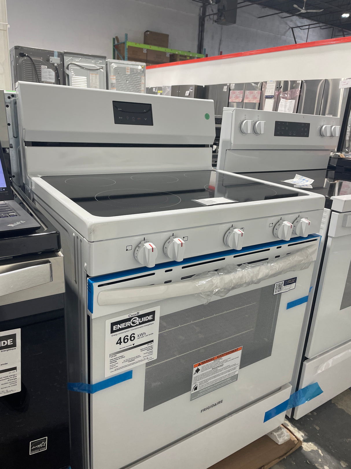 FCRE305CBW - RANGES - Frigidaire - Electric - White - Open box