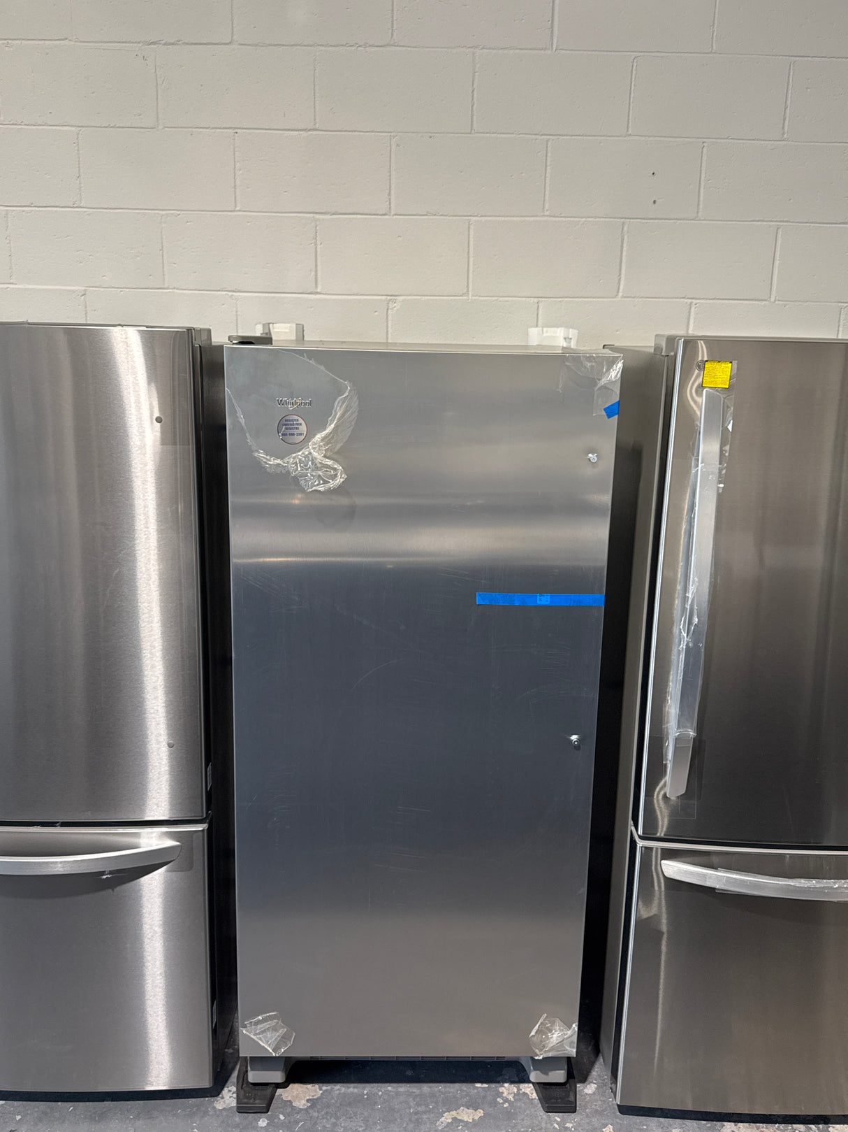 WSZ57L18DM08 - RÉFRIGÉRATEURS - Whirlpool - Congélateur Acier inoxydable - Boîte ouverte