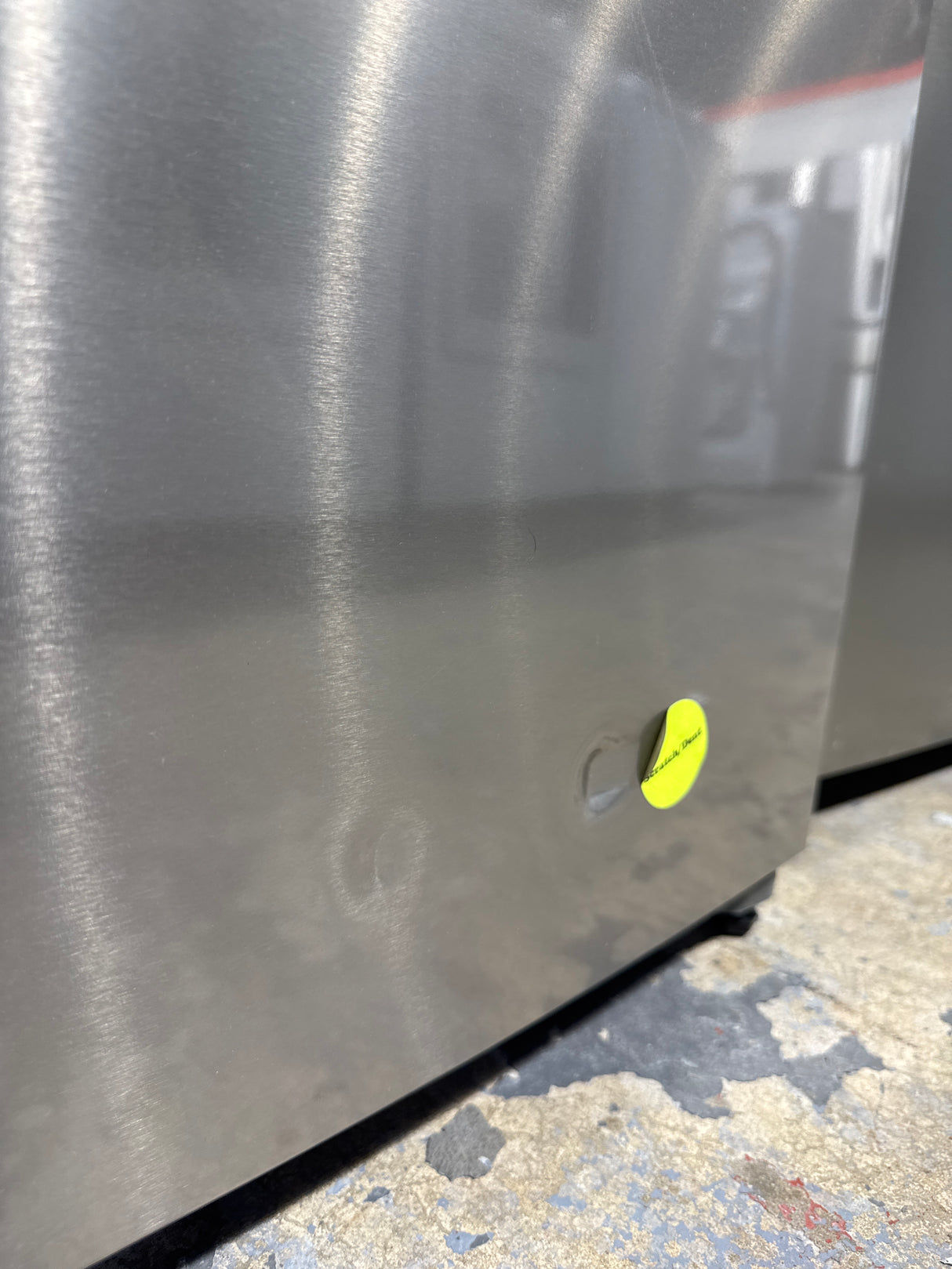 FRFG1723AV - Réfrigérateurs - Frigidaire - 3 portes françaises - Acier inoxydable - Boîte ouverte