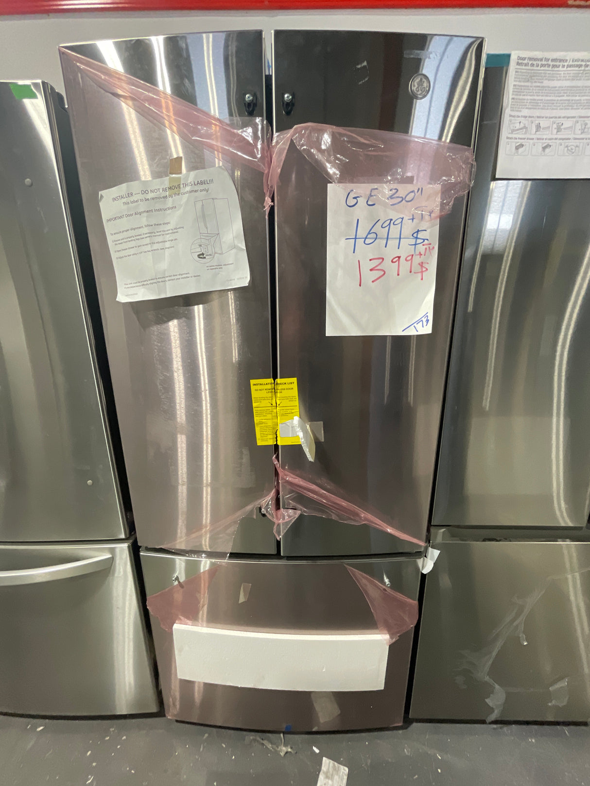 GNE21DYRKFS -  REFRIGERATORS - GE - French 3-Door - Stainless Steel - Open Box