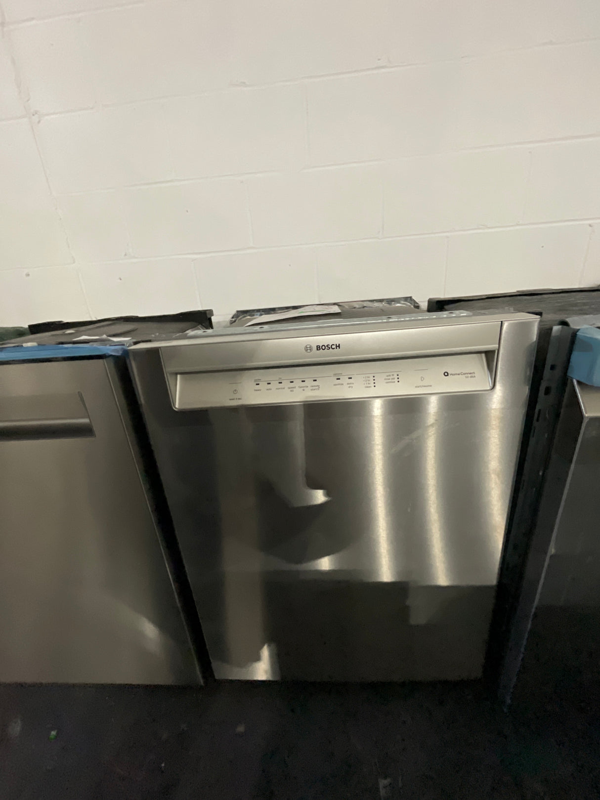SHE3AEM5N - LAVE-VAISSELLE - Bosch - Commandes frontales - Acier inoxydable - Boîte ouverte