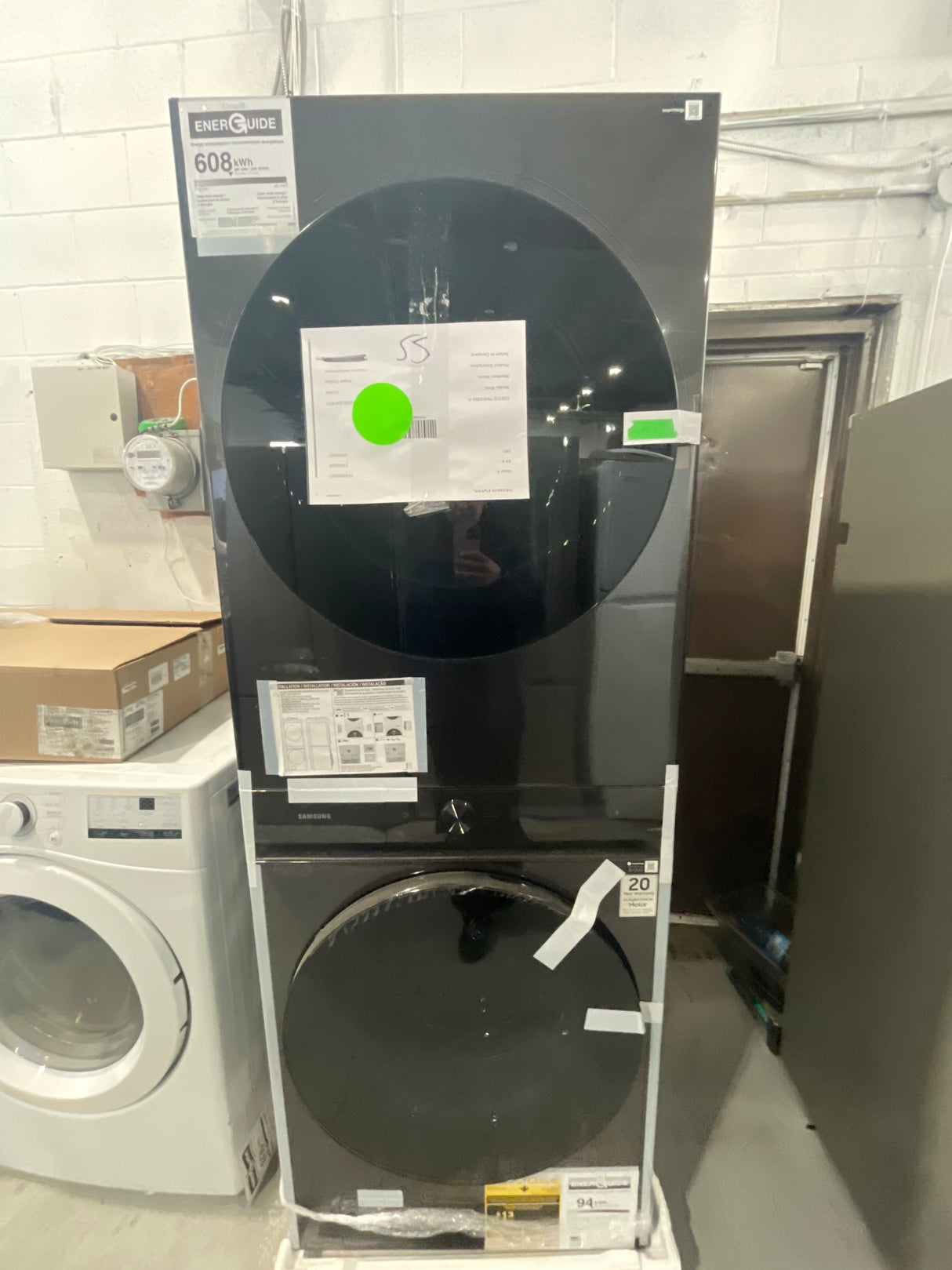 WH46DBH100EVAC - Laundry centers - Samsung - black - open box