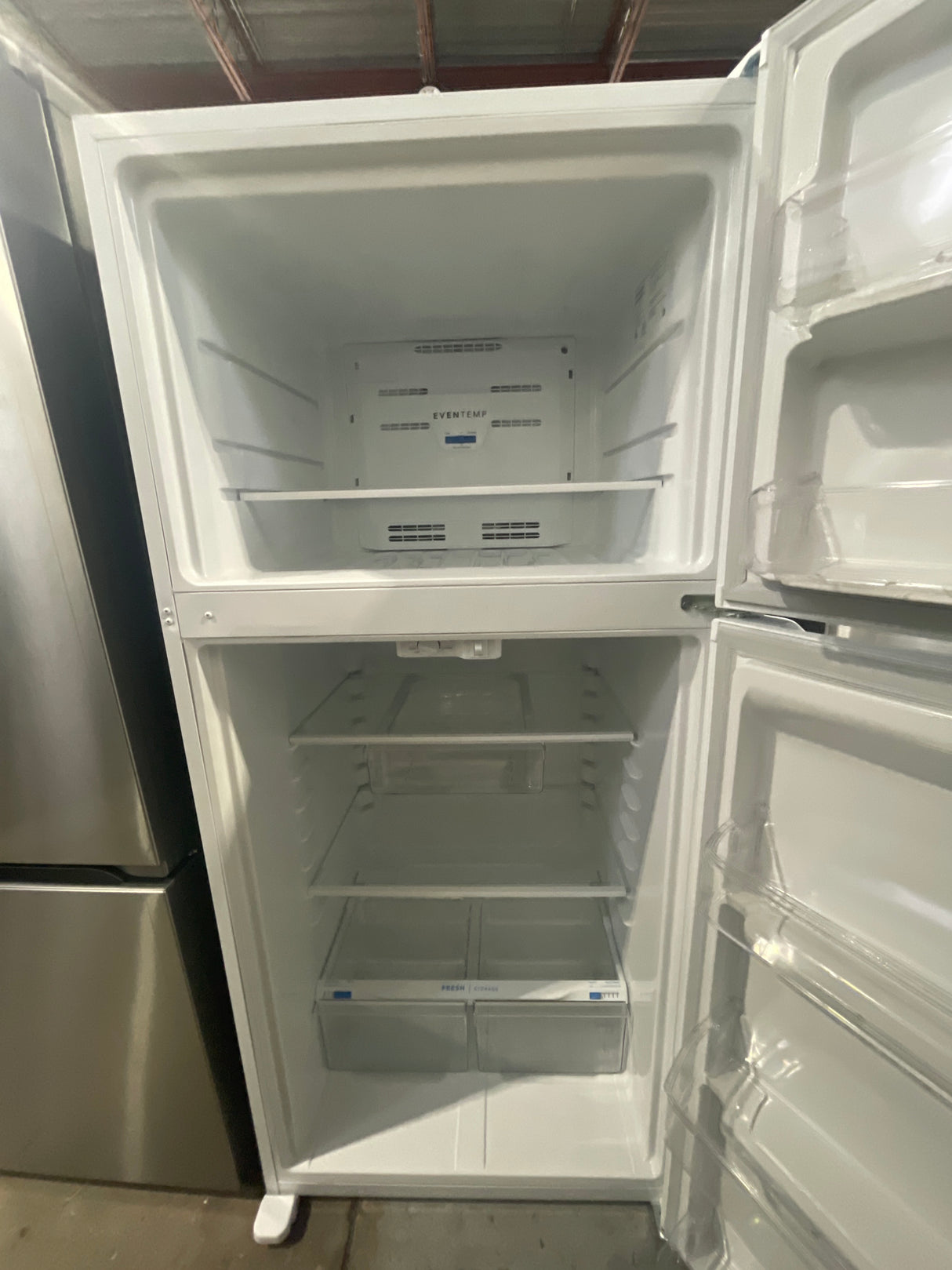 FFTR2045VW - REFRIGERATORS - Frigidaire - Top freezer - White - Open Box