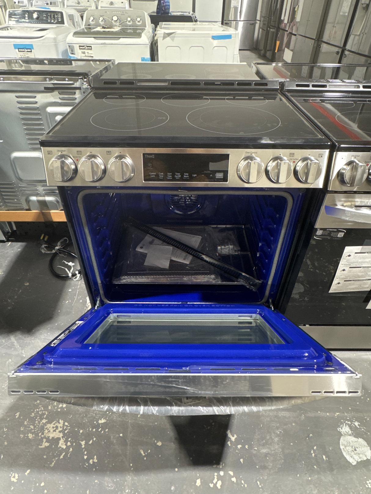GCFI306CBFC - Cuisinières à induction – Frigidaire – Acier inoxydable – Boîte ouverte